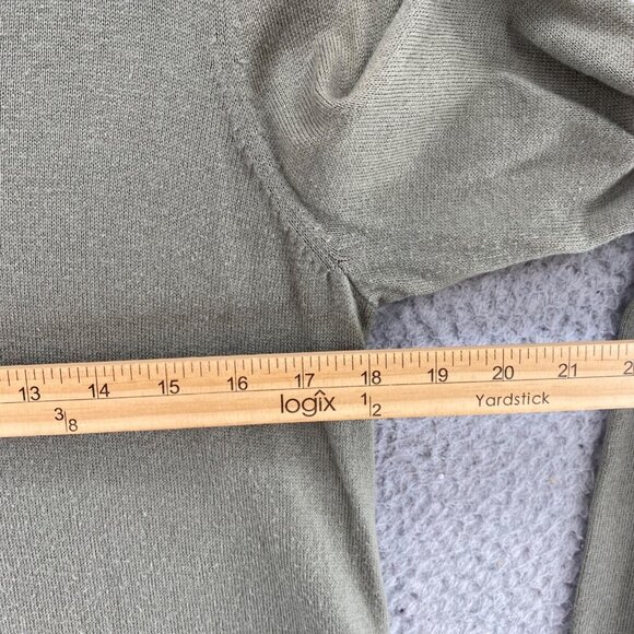 Chicos Sweater Womens 1 US Medium Green Silk Blend V Neck Tunic Stretch Pullover - Picture 8 of 10